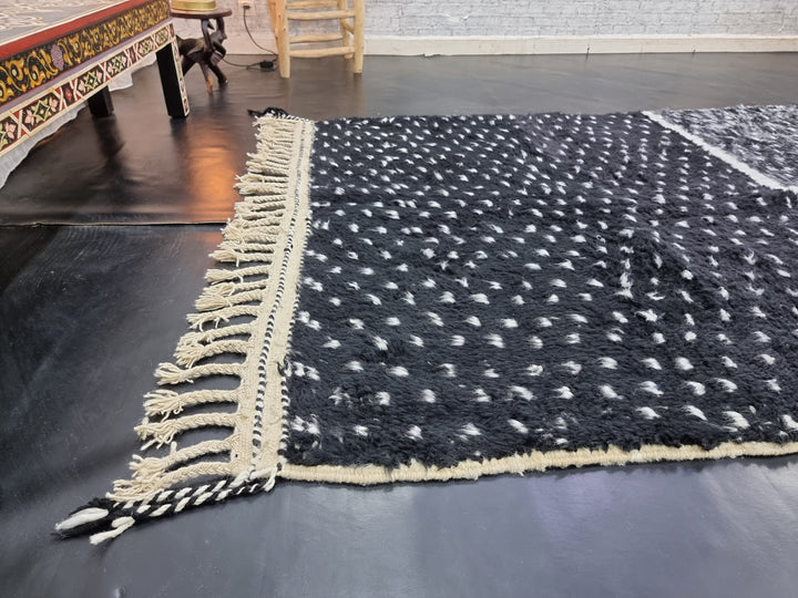 AMAZING BENIOURAIN RUG, Handmade Rug , Black  White Rug, Berber Rug, Dotted Rug, Tribal Rug, Area Rug, Handwoven rug, Sheep Wool Rug