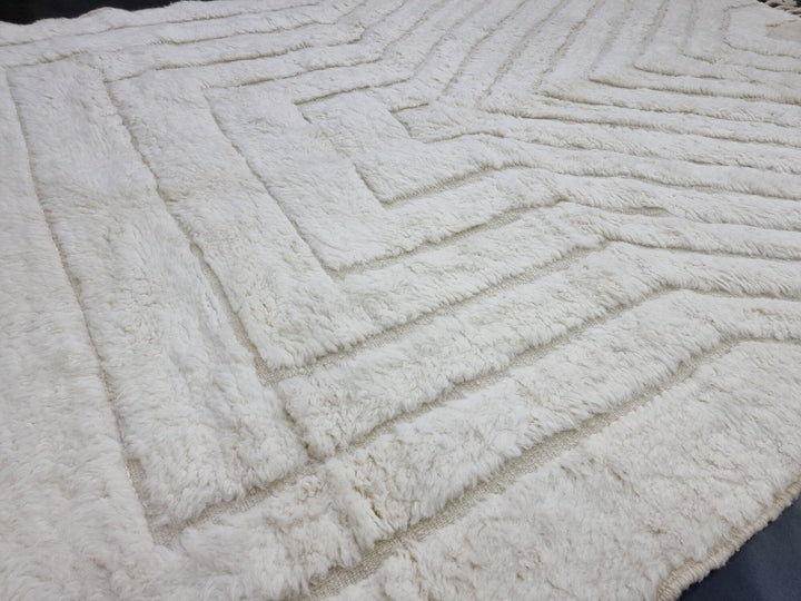 GORGEOUS MOROCCAN RUG, Handmade Rug , Off White Rug, Berber Wool Rug, Striped Wool Carpet, Tufted Wool Rug, Area Rug, Handwoven Wool Rug.