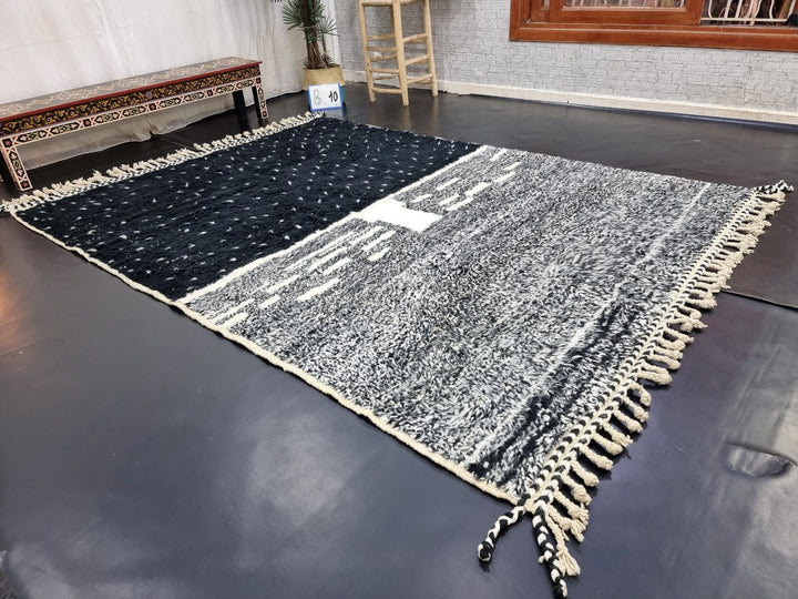 PRETTY BENIOURAIN RUG, Moroccan Rug , Black  White Rug, Tribal Wool Rug, Berber Rug, Dotted Rug, Handwoven Rug, Plain Rug, Bohemian Rug