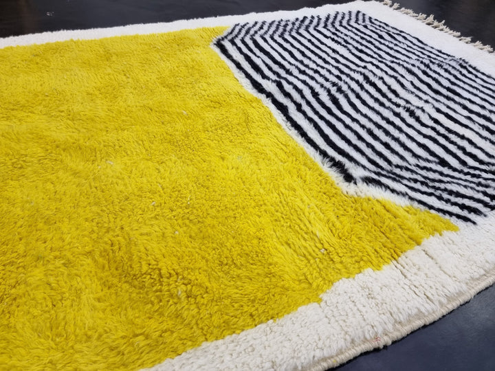 ELEGANT BENIOUARAIN RUG, Moroccan Handmade Carpet , Abstract Carpet, Tribal Rug, Berber Rug, Yellow Rug, Area rug, Handwoven Wool Carpet