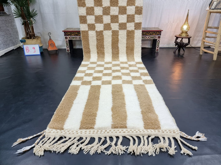 BENI OUARAIN RUG, Gorgeous Moroccan Rug , Wool Rug, Checkered Rug, Authentic Wool Carpet,Dark Beige Rug, Handmade Checks Rug, Area Rug