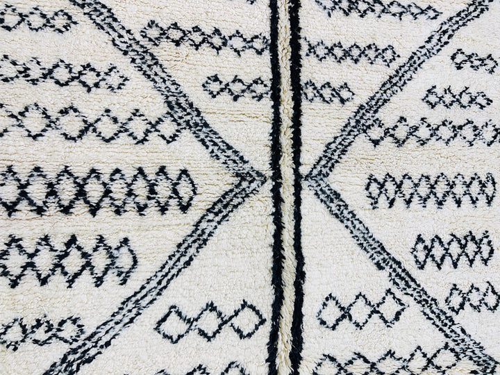 Amazing Beni Ourain Rug  FT  White and Black Moroccan Rug Berber Area Rug 