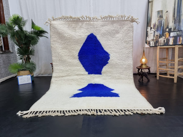 STUNNING BENIOURAIN RUG, Moroccan Rug , Royal Blue  White Rug, Tribal Rug, Berber Rug, Abstract Rug, Handwoven Rug, Area Rug, Wool Rug .