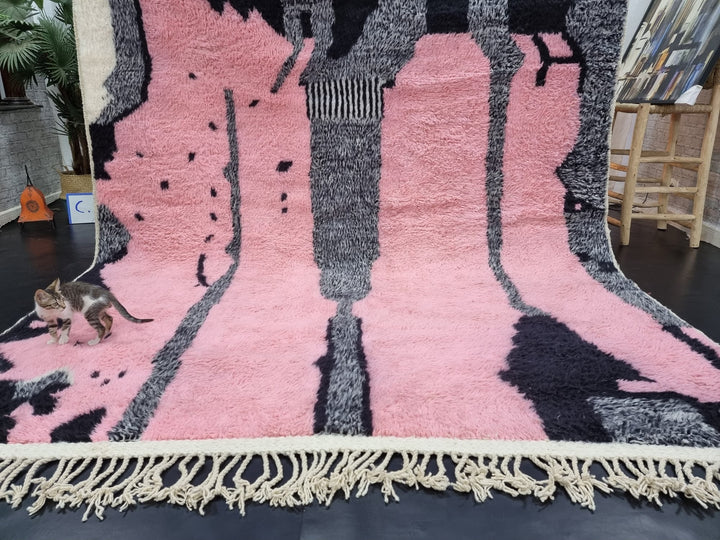 RAVISHING MOROCCAN RUG, Handmade Rug , Pink and Black Rug, Beniourain Rug, Abstract Wool Rug, Funky Rug, Area Rug, Handwoven Berber rug