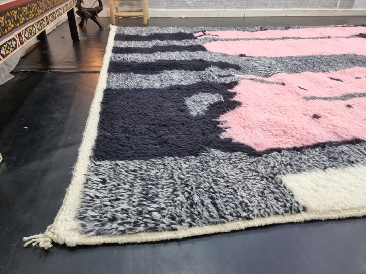 RAVISHING MOROCCAN RUG, Handmade Rug , Pink and Black Rug, Beniourain Rug, Abstract Wool Rug, Funky Rug, Area Rug, Handwoven Berber rug