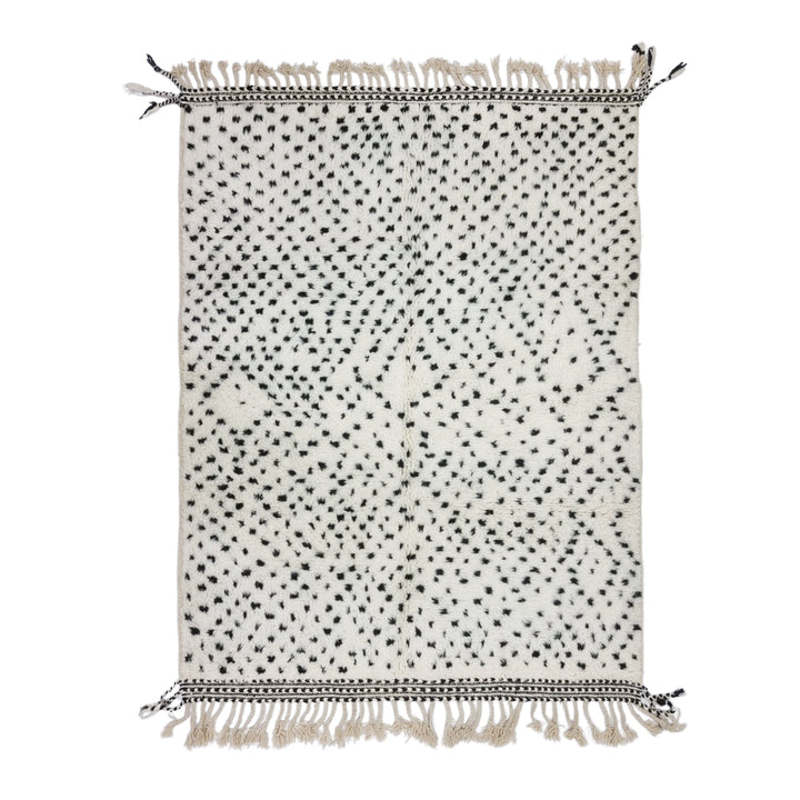 PLUSHY BENIOURAIN RUG, Moroccan Handmade Rug , White  Black Rug, Dotted Rug, Berber Rug, Wool Rug, Handwoven Rug, Area Rug, Boho Rug