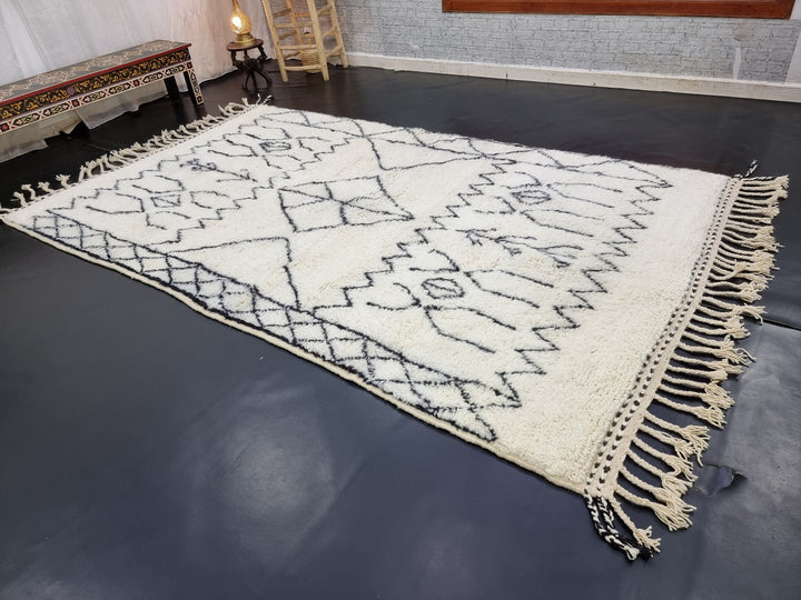 PRETTY BENIOURAIN RUG, Handmade Rug , Black  White Rug, Berber Rug, Geometric Rug, White Rug, Area Rug, Handwoven rug, Berber Symbol Rug