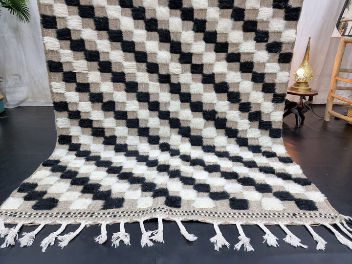 UNIQUE BENIOURAIN RUG, Handmade Rug , Moroccan Rug, Black, White  Pale Brown Rug, Checkered Rug, Handwoven Rug, Area Rug, Berber Carpet