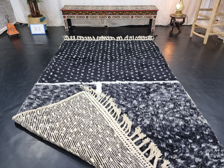 AMAZING BENIOURAIN RUG, Handmade Rug , Black  White Rug, Berber Rug, Dotted Rug, Tribal Rug, Area Rug, Handwoven rug, Sheep Wool Rug