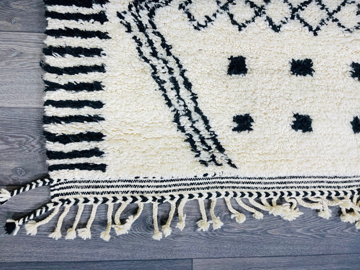 Amazing Beni Ourain Rug  FT  White and Black Moroccan Rug Berber Area Rug 