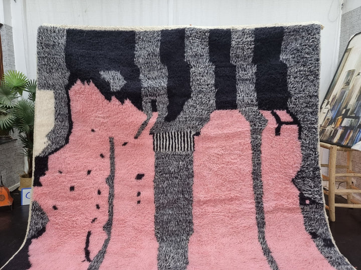 RAVISHING MOROCCAN RUG, Handmade Rug , Pink and Black Rug, Beniourain Rug, Abstract Wool Rug, Funky Rug, Area Rug, Handwoven Berber rug