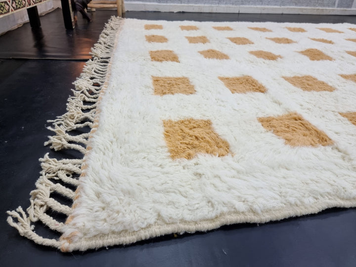 CUTE MOROCCAN RUG, Beniourain Rug , White  Orange Honey Rug, Checkered Rug, Handmade Rug, Area Rug, Handwoven Rug, Berber Rug, Wool Rug