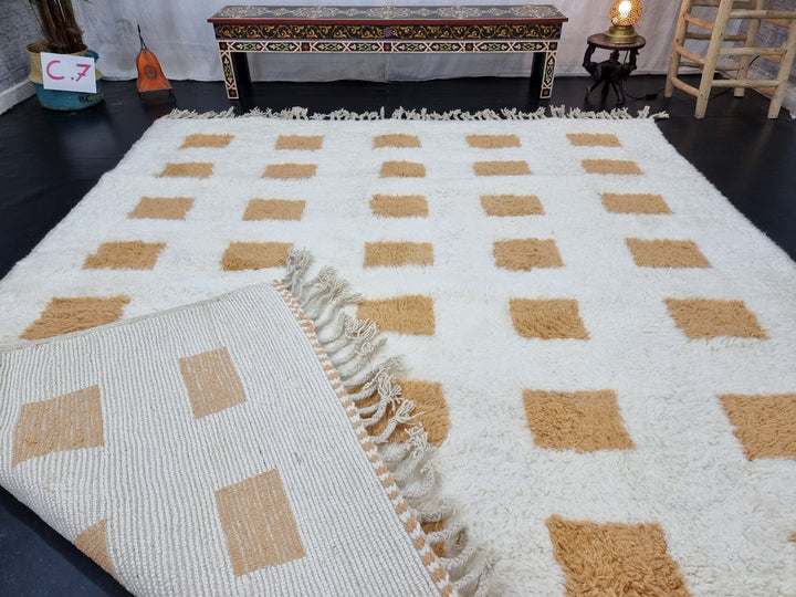 CUTE MOROCCAN RUG, Beniourain Rug , White  Orange Honey Rug, Checkered Rug, Handmade Rug, Area Rug, Handwoven Rug, Berber Rug, Wool Rug