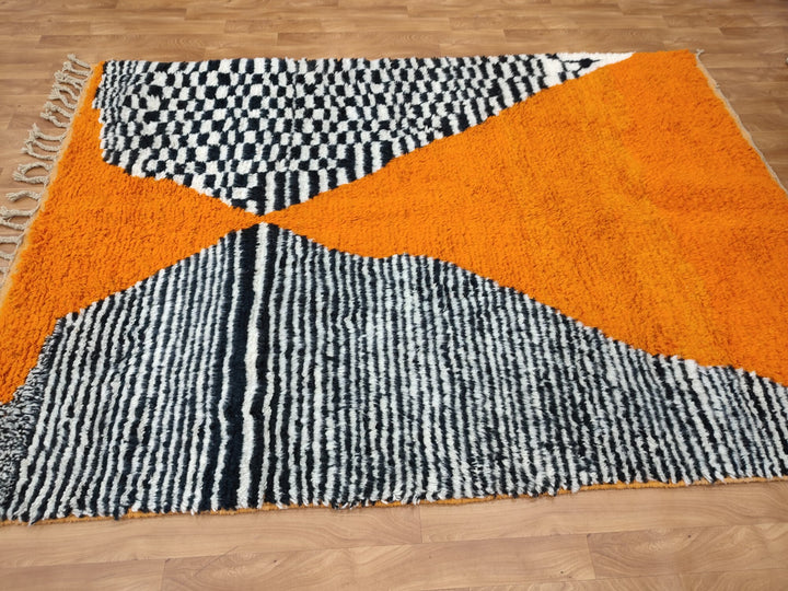 GORGEOUS BOUJAAD RUG, Moroccan Handmade Rug, Custom Sheep Wool Rug, Abstract Berber Rug, Orange And Black Carpet, Tribal Boujaad Rug.