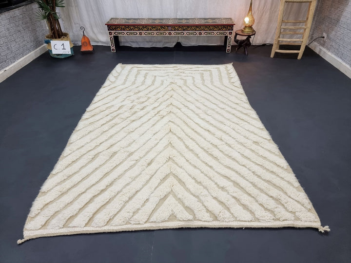 AMAZING BENIOURAIN RUG, Handmade Wool Rug, Moroccan Rug , White Rug, Striped Wool Rug, Handwoven Rug, Berber Rug, Area Rug, Tufted Rug