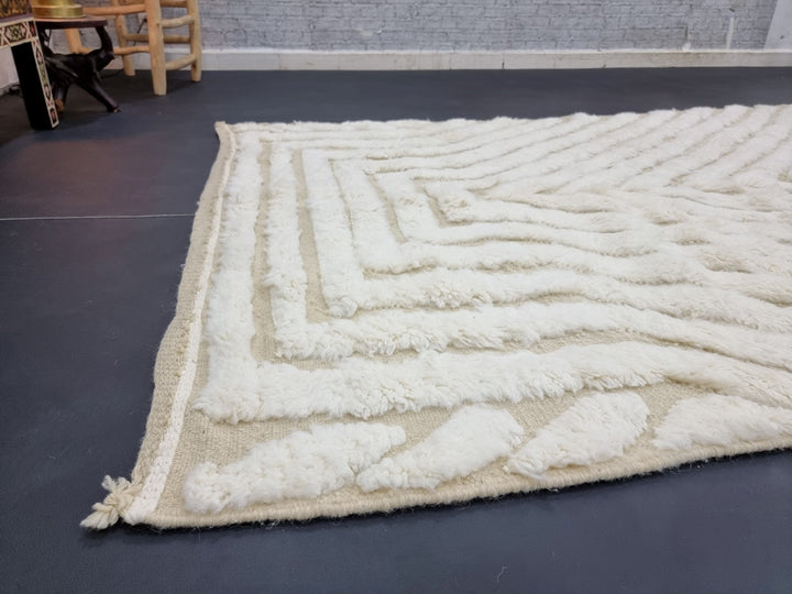 AMAZING BENIOURAIN RUG, Handmade Wool Rug, Moroccan Rug , White Rug, Striped Wool Rug, Handwoven Rug, Berber Rug, Area Rug, Tufted Rug