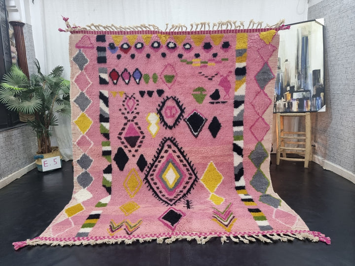 AMAZING BENIOURAIN RUG, Handmade Wool Rug, Moroccan Rug , Pink And Yellow Rug, Geometric Wool Rug, Handwoven Rug, Berber Rug, Area Rug.