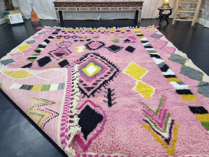 AMAZING BENIOURAIN RUG, Handmade Wool Rug, Moroccan Rug , Pink And Yellow Rug, Geometric Wool Rug, Handwoven Rug, Berber Rug, Area Rug.