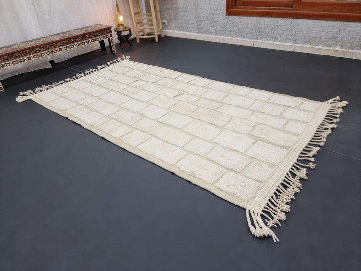 STUNNING BENIOURAIN RUG, Moroccan Handmade Rug , White Rug, Wool Rug, Tufted Rug, Checkerboard Rug, Berber Wool Rug, Handwoven Wool Rug