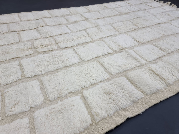 STUNNING BENIOURAIN RUG, Moroccan Handmade Rug , White Rug, Wool Rug, Tufted Rug, Checkerboard Rug, Berber Wool Rug, Handwoven Wool Rug