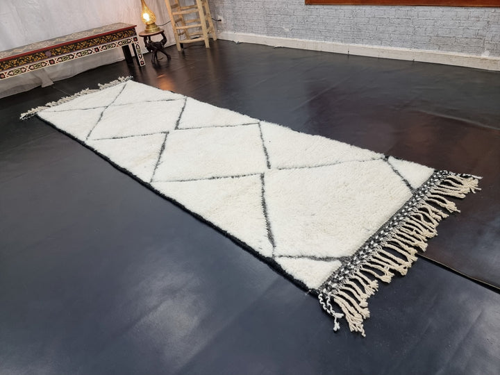 AMAZING BENIOURAIN RUG, Handmade Wool Rug, Moroccan Rug  And Black Rug, Geometric Wool Rug, Handwoven Rug, Berber Rug, Area Rug.