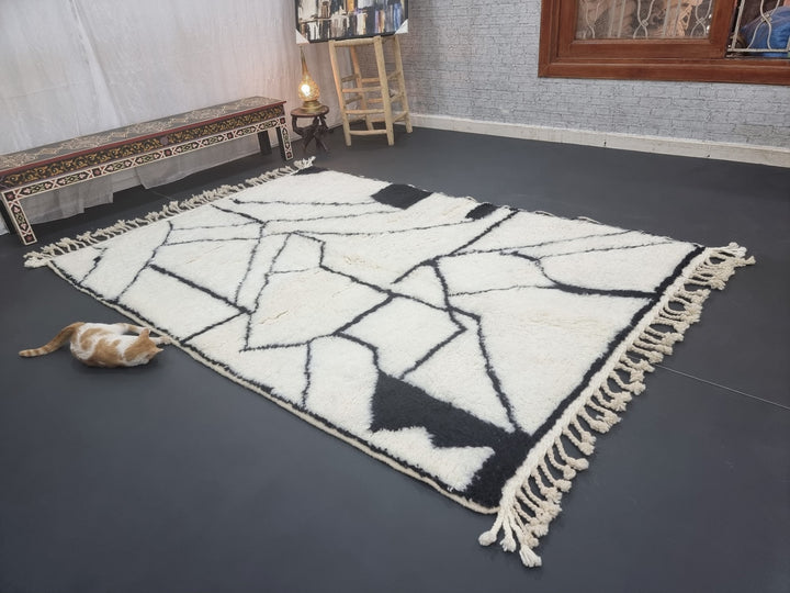 PRETTY BENIOURAIN RUG, Moroccan Handmade Rug , White  Black Rug, Abstract Rug, Berber Rug, Handmade Rug, Handwoven Wool Rug, Area Rug.