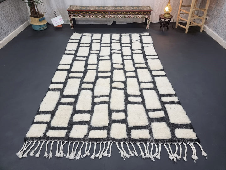 STUNNING BENIOURAIN RUG, Moroccan Handmade Rug , Black And White Rug, Wool Rug, Tufted Rug, Checkered Rug, Berber Rug, Handwoven Wool Rug