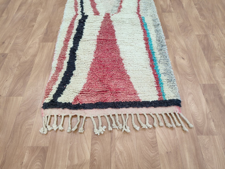 AMAZING BOUJAAD RUG, Moroccan Handmade Runner Rug, Sheep Wool Carpet, Red And Green Rug, Tribal Berebr Runner Rug, Abstract Boujaad Rug.