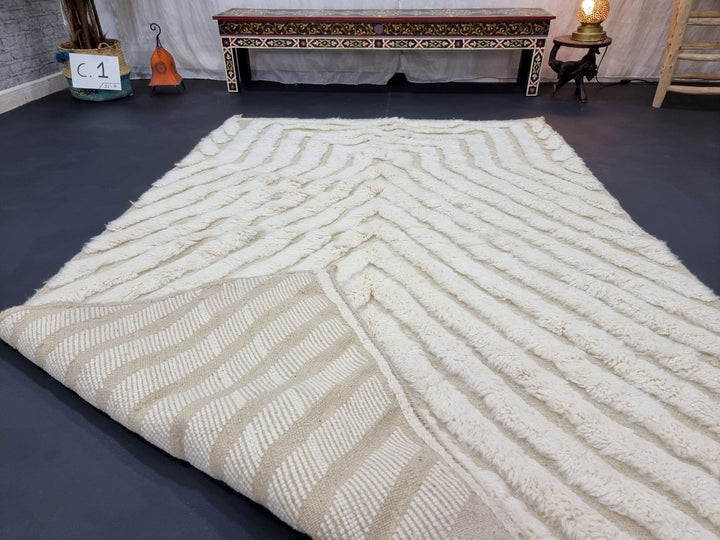 AMAZING BENIOURAIN RUG, Handmade Wool Rug, Moroccan Rug , White Rug, Striped Wool Rug, Handwoven Rug, Berber Rug, Area Rug, Tufted Rug