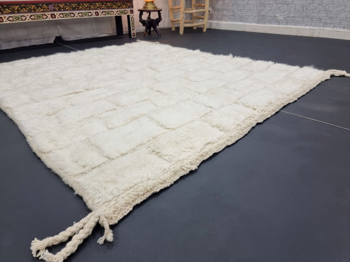 ARTISTIC BENIOURAIN RUG, Moroccan Rug, Handmade , White Rug, Berber Wool Rug, Soft Carpet, Checkerboard Rug,Berber Rug, Sheep Wool Rug