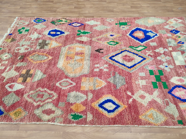 ARTISTIC BOUJAAD RUG, Moroccan Handmade Carpet, Tribal Berber Rug, Geometric Boujaad Rug, Handwoven RedGreen Rug, Authentic Sheep Wool Rug.