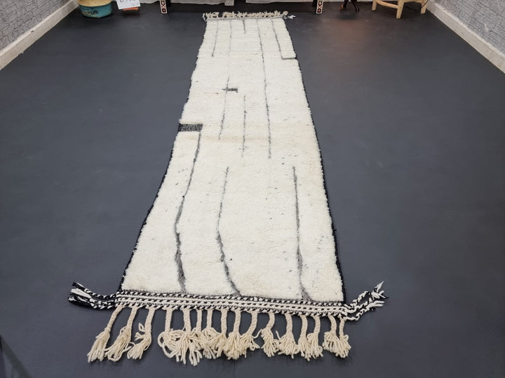 STUNNING BENIOURAIN RUG, Moroccan Handmade Rug , White And Black Rug, Wool Rug, Tufted Rug, Striped Rug, Berber Rug, Handwoven Wool Rug