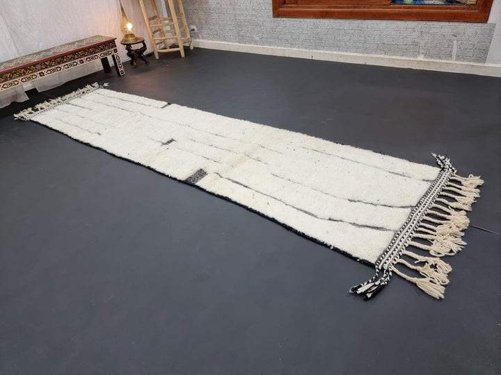 STUNNING BENIOURAIN RUG, Moroccan Handmade Rug , White And Black Rug, Wool Rug, Tufted Rug, Striped Rug, Berber Rug, Handwoven Wool Rug