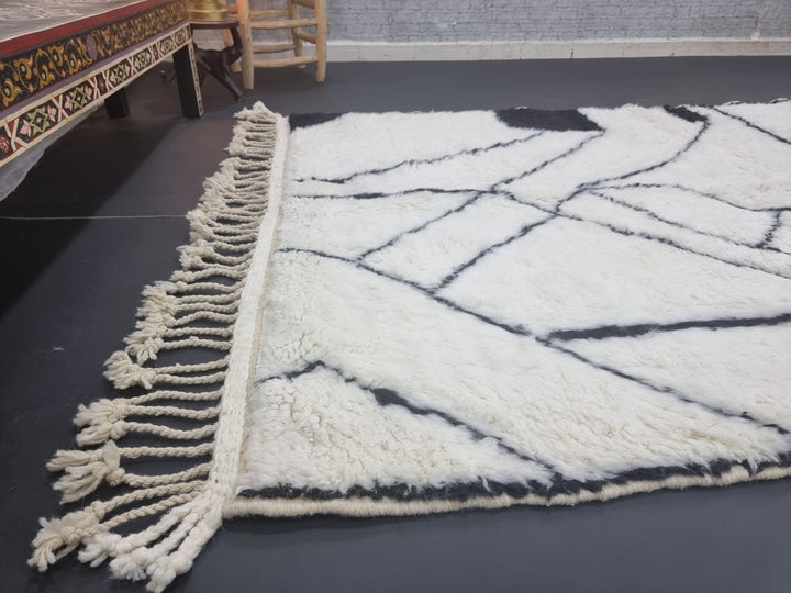 PRETTY BENIOURAIN RUG, Moroccan Handmade Rug , White  Black Rug, Abstract Rug, Berber Rug, Handmade Rug, Handwoven Wool Rug, Area Rug.