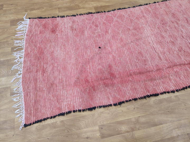 AMAZING MOROCCAN RUG, Berber Handmade Rug, Sheep WoolCotton Rug, Geometric Runner Rug, Authentic Pink Runner Rug, Tribal Handmade Carpet.