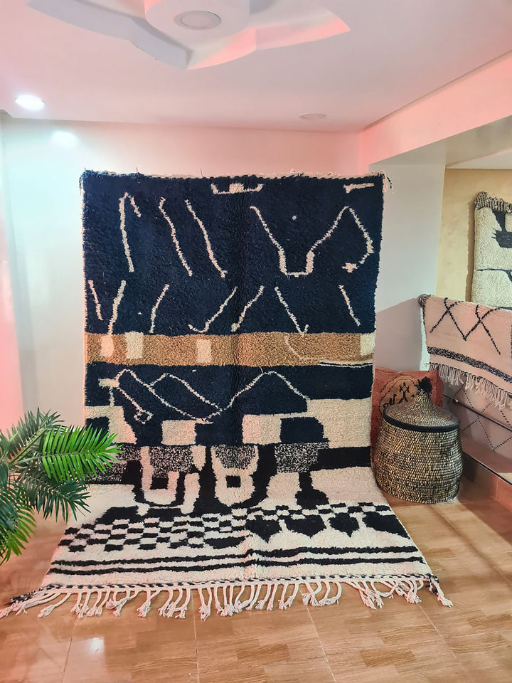 UNIQUE medium 5x8ft berber rug, Handmade Rug , medium 5x8ft Moroccan Rug, medium 5x8ft Rug, Beniourain Wool Rug, Geometric Rug, Handwoven Rug, Area Rug