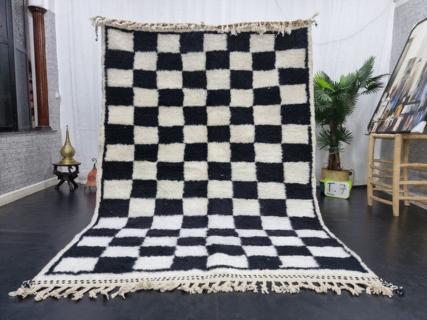 PRETTY BENIOURAIN CARPET, Moroccan Handmade Rug, Checkered Black And White Rug, Checker Rug, Handmade Wool Carpet, Azilal Rug, Handwoven Rug