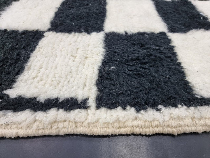 PRETTY BENIOURAIN CARPET, Moroccan Handmade Rug, Checkered Black And White Rug, Checker Rug, Handmade Wool Carpet, Azilal Rug, Handwoven Rug