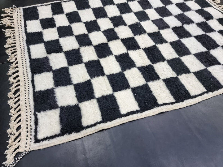 PRETTY BENIOURAIN CARPET, Moroccan Handmade Rug, Checkered Black And White Rug, Checker Rug, Handmade Wool Carpet, Azilal Rug, Handwoven Rug