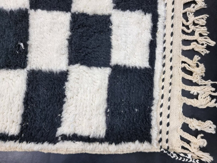 PRETTY BENIOURAIN CARPET, Moroccan Handmade Rug, Checkered Black And White Rug, Checker Rug, Handmade Wool Carpet, Azilal Rug, Handwoven Rug