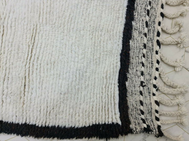 PRETTY BENIOURAIN CARPET, Moroccan Handmade Rug, White And Black Rug, Abstract Rug, Handmade Wool Carpet, Azilal Berber Rug, Handwoven Rug