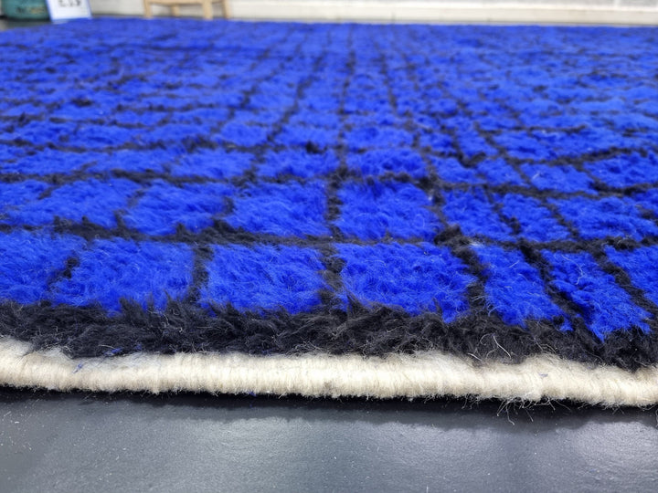 PRETTY BERBER RUG, Moroccan Handmade Carpet, Azilal Rug, Checkered Beniourain Rug, Sheep Wool rug, Royal Blue And Black Rug, Moroccan Rug.