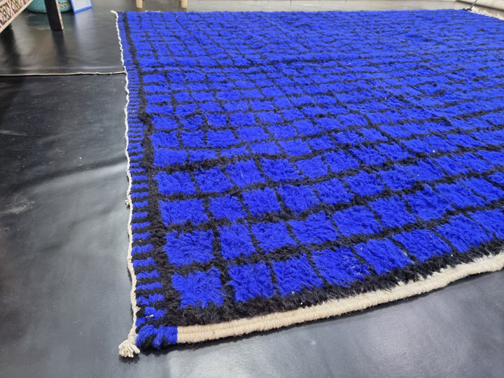 PRETTY BERBER RUG, Moroccan Handmade Carpet, Azilal Rug, Checkered Beniourain Rug, Sheep Wool rug, Royal Blue And Black Rug, Moroccan Rug.