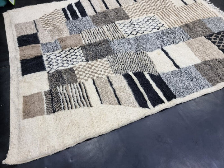 PRETTY MOROCCAN RUG,Beige, Gray And Black Rug, Beni Ourain Rug, Berber Wool Rug, Handwoven Abstract Rug, Azilal Carpet, Beniourain Wool Rug.