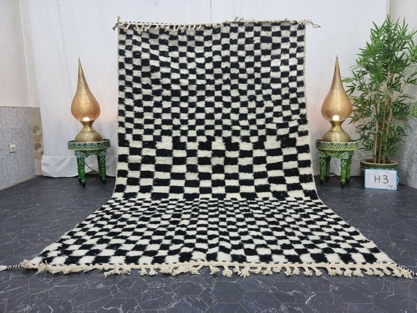 STUNNING BENIOURAIN RUG, Handmade Wool Rug, Moroccan Rug, Checkered Black And White Rug, Sheep Wool Rug, Handwoven Rug,Azilal Rug,Berber Rug