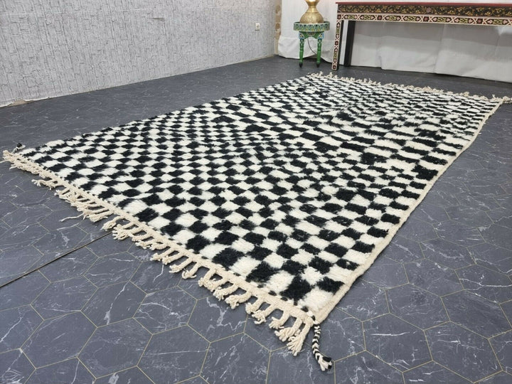 STUNNING BENIOURAIN RUG, Handmade Wool Rug, Moroccan Rug, Checkered Black And White Rug, Sheep Wool Rug, Handwoven Rug,Azilal Rug,Berber Rug