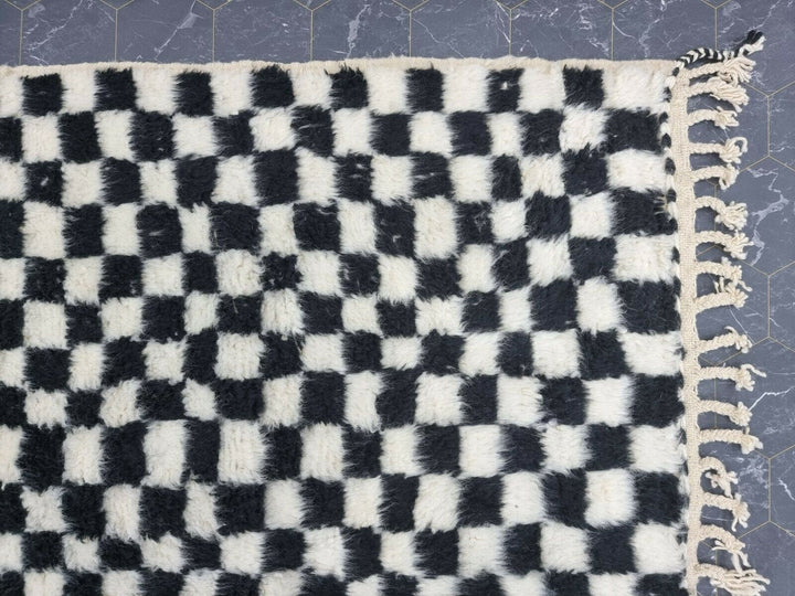 STUNNING BENIOURAIN RUG, Handmade Wool Rug, Moroccan Rug, Checkered Black And White Rug, Sheep Wool Rug, Handwoven Rug,Azilal Rug,Berber Rug