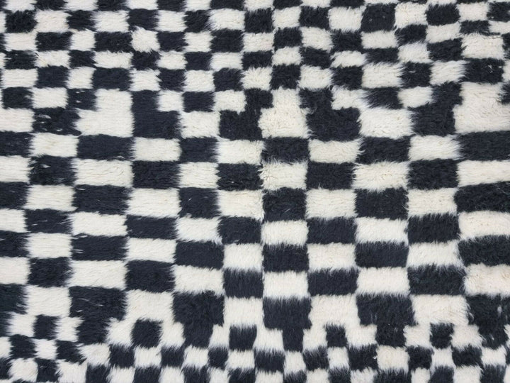 STUNNING BENIOURAIN RUG, Handmade Wool Rug, Moroccan Rug, Checkered Black And White Rug, Sheep Wool Rug, Handwoven Rug,Azilal Rug,Berber Rug