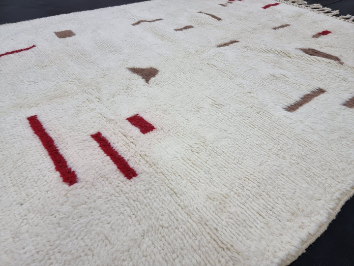 STUNNING MOROCCAN RUG, Beniourain Wool Rug , White And Red Rug, Abstract Rug, Handmade Rug, Azilal Rug, Handwoven Rug, Berber Rug, Plain Rug