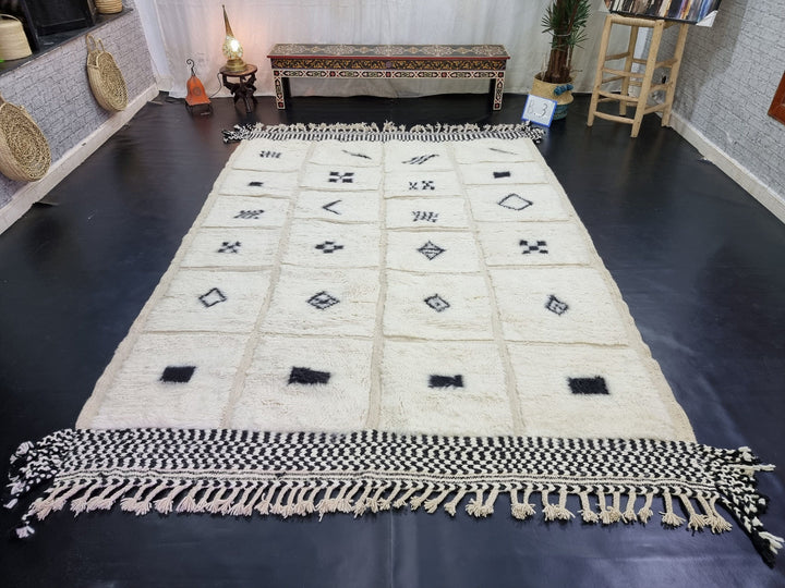 UNIQUE BENIOURAIN RUG, Abstract Rug, Berber Symbols Rug, Handmade Rug, Moroccan Rug, Azilal Rug, Bohemian Rug, Area Rug, Berber Handmade Rug